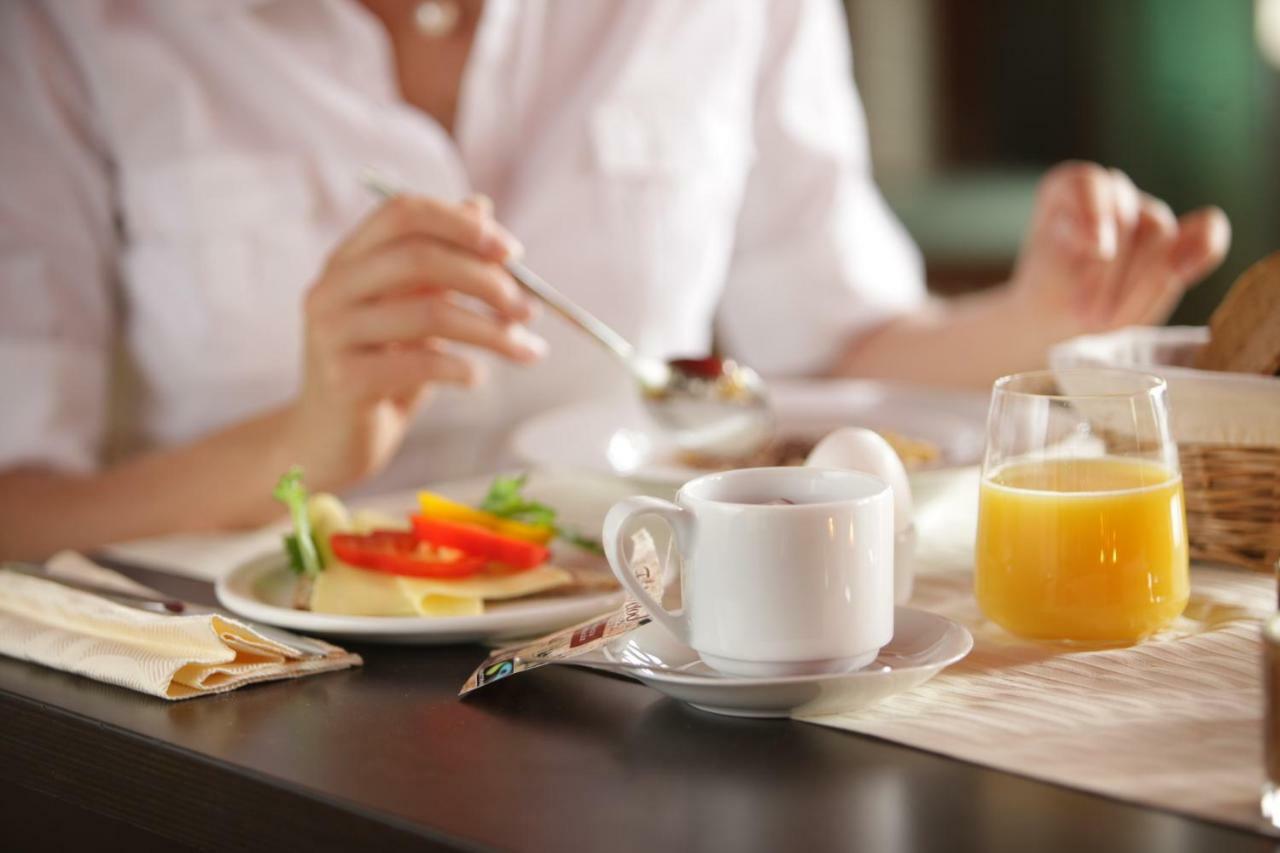 Yxnerum Hotell Ngoại thất bức ảnh